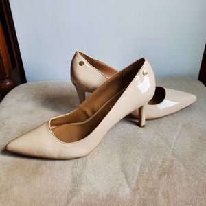 Calvin Klein Women's Pointy Toe Pumps Size 9